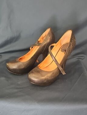 Frye High Heel Size 8